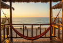 Quartos Com Sacada E Rede Frente à Praia